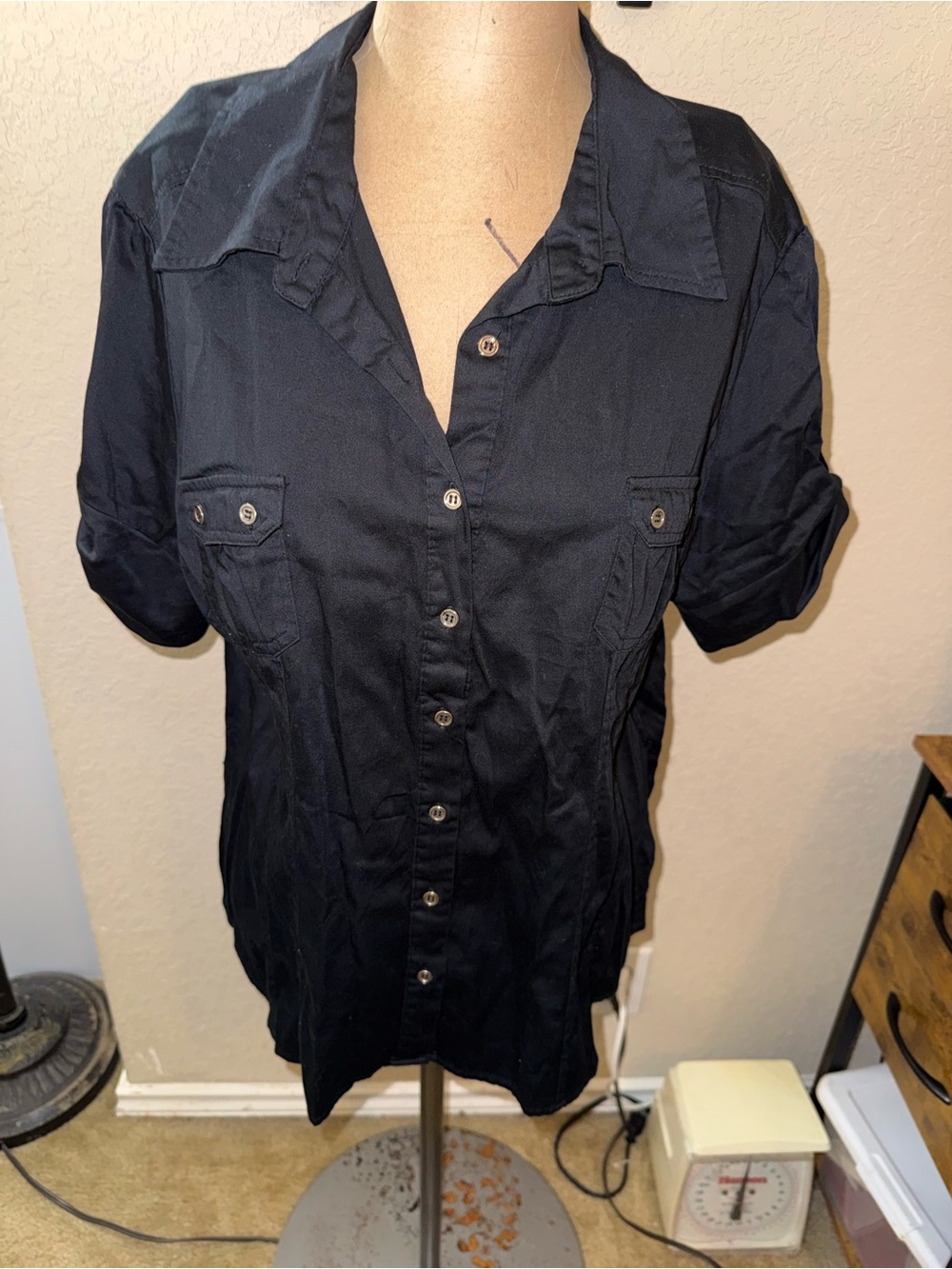 Women’s APT. 9 button down short sleeve shirt